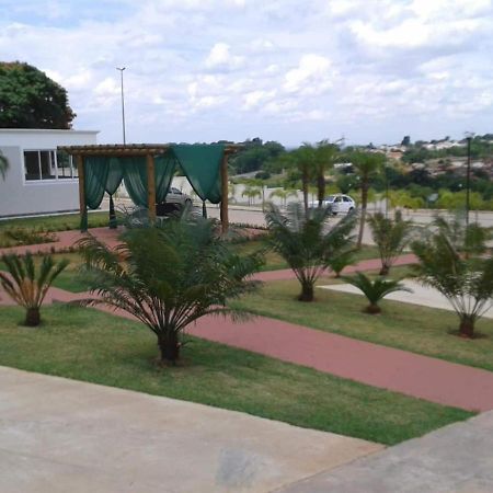 Ap Rose 2 Qt Gc -Goiania Unip Fasan Bc De Olhos Br 153 Apartment Bagian luar foto